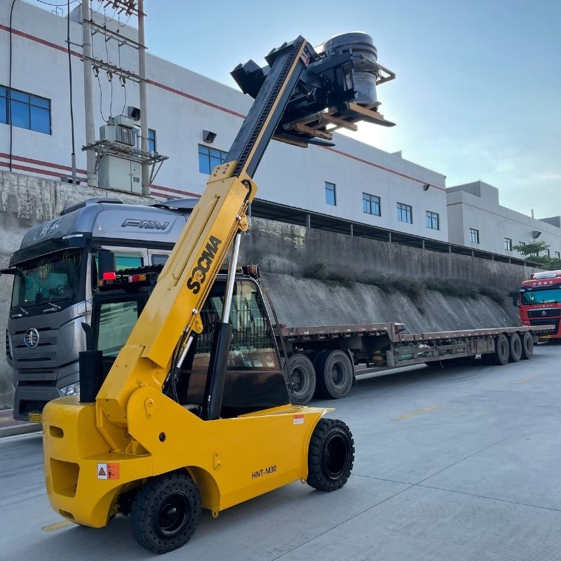 Chariot télescopique mini SOCMA HNT-M25 de 2,5 tonnes pour la construction et le stockage