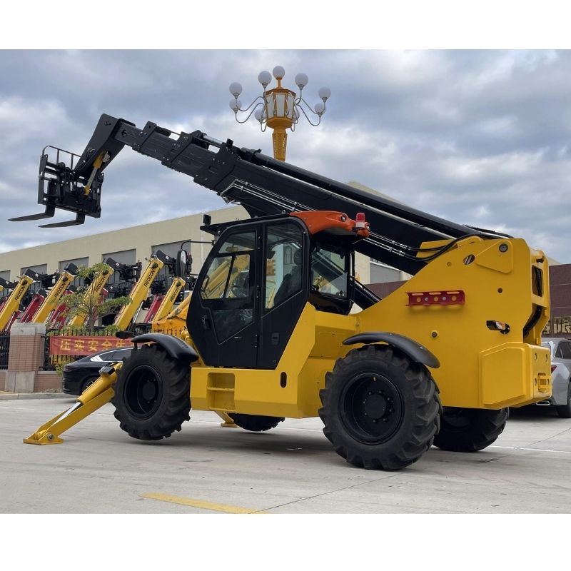 Chariot Télescopique SOCMA HNT4517-4Z de 4,5 Tonnes et 17 Mètres pour la Construction et l'Agriculture